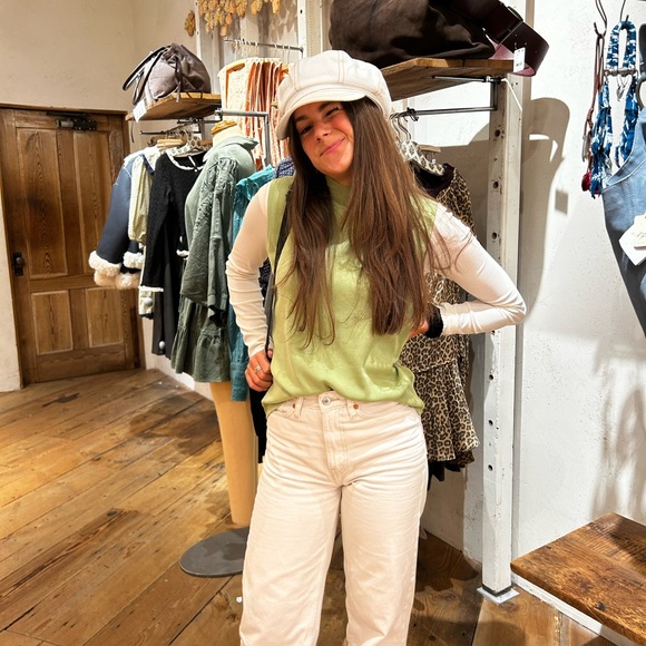 Meet your Posher, Sarah - Picture 3 of 9